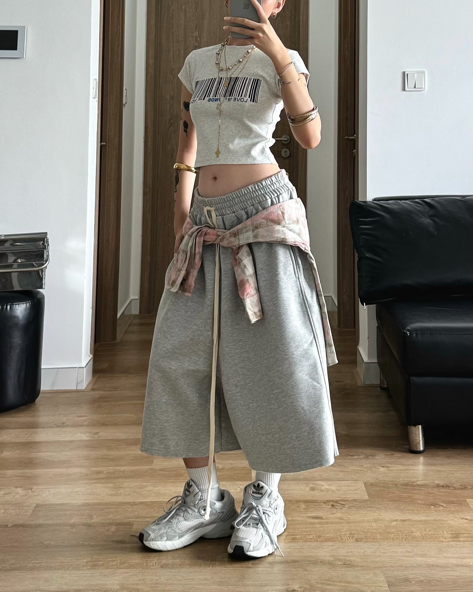 TBT6 - "FNOS" BARCODE CROPTOP - LIGHT GREY