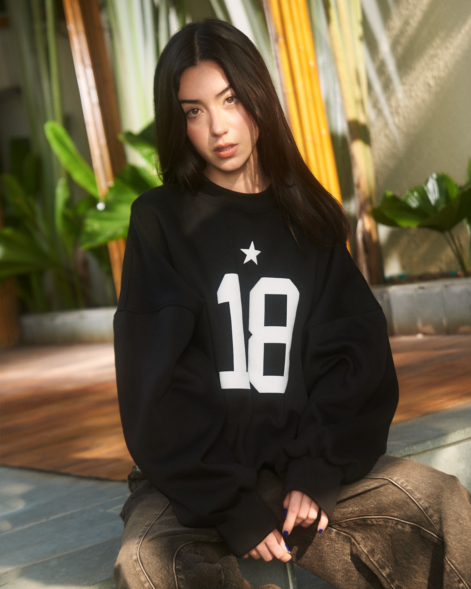 SW8 - BALANCE NUMBER SWEATER - BLACK