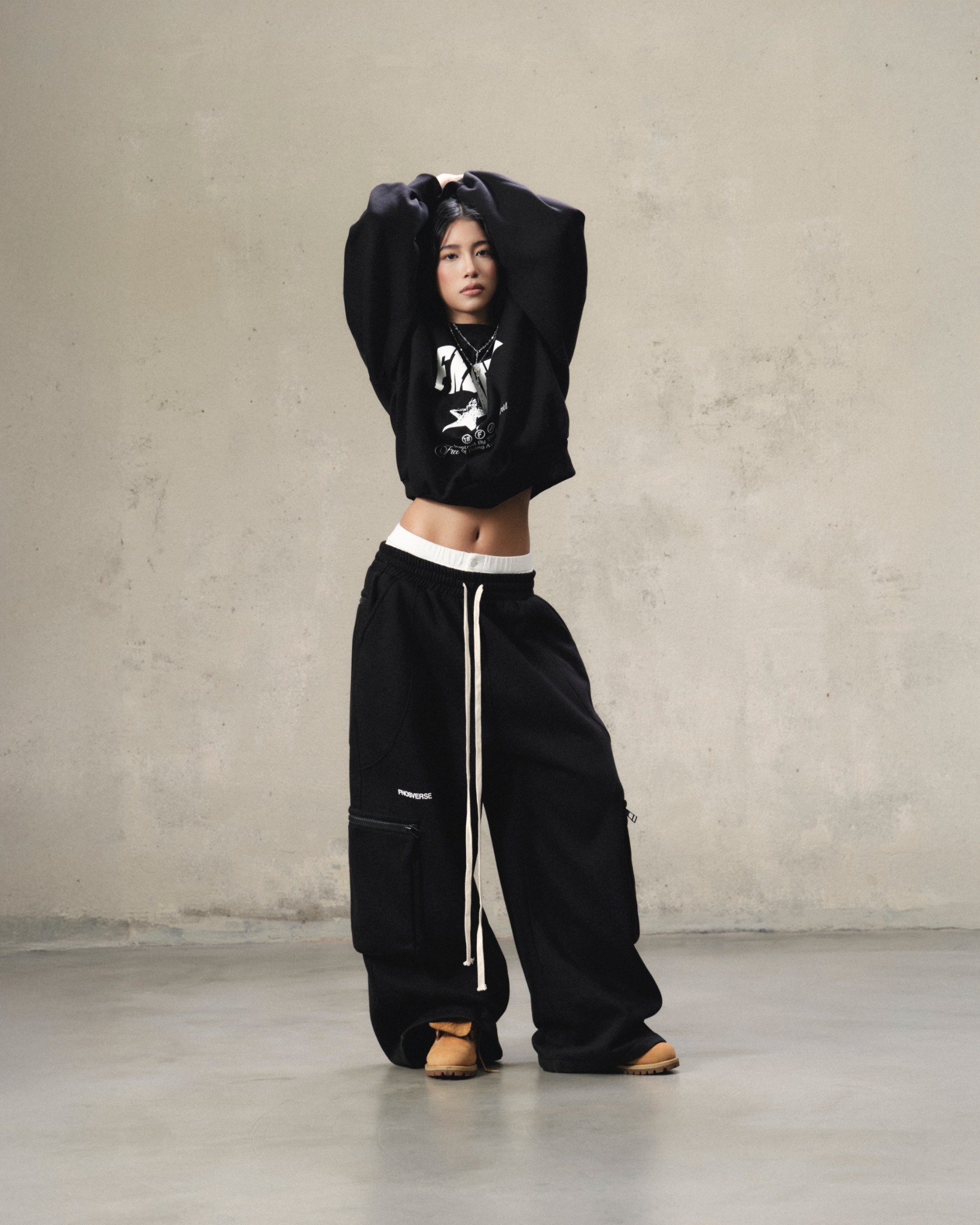 SW15 - "AVERAGE" SWEATER - BLACK