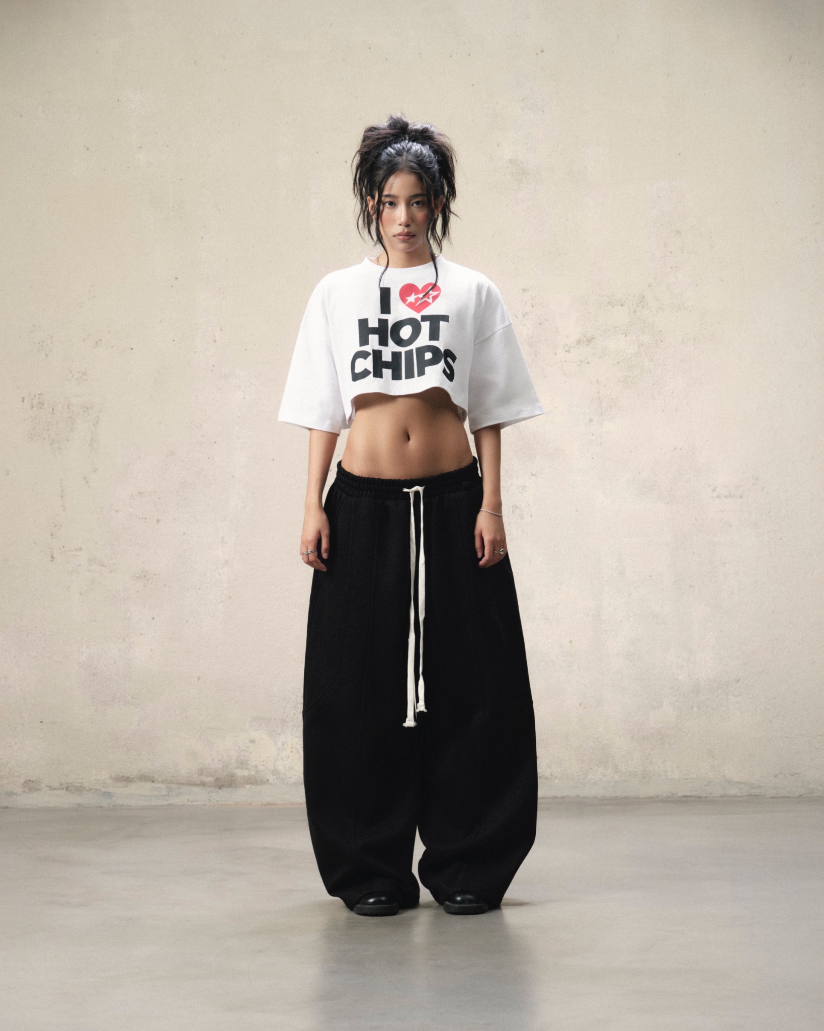 TCG3 - HOT CHIPS CROPTOP - WHITE