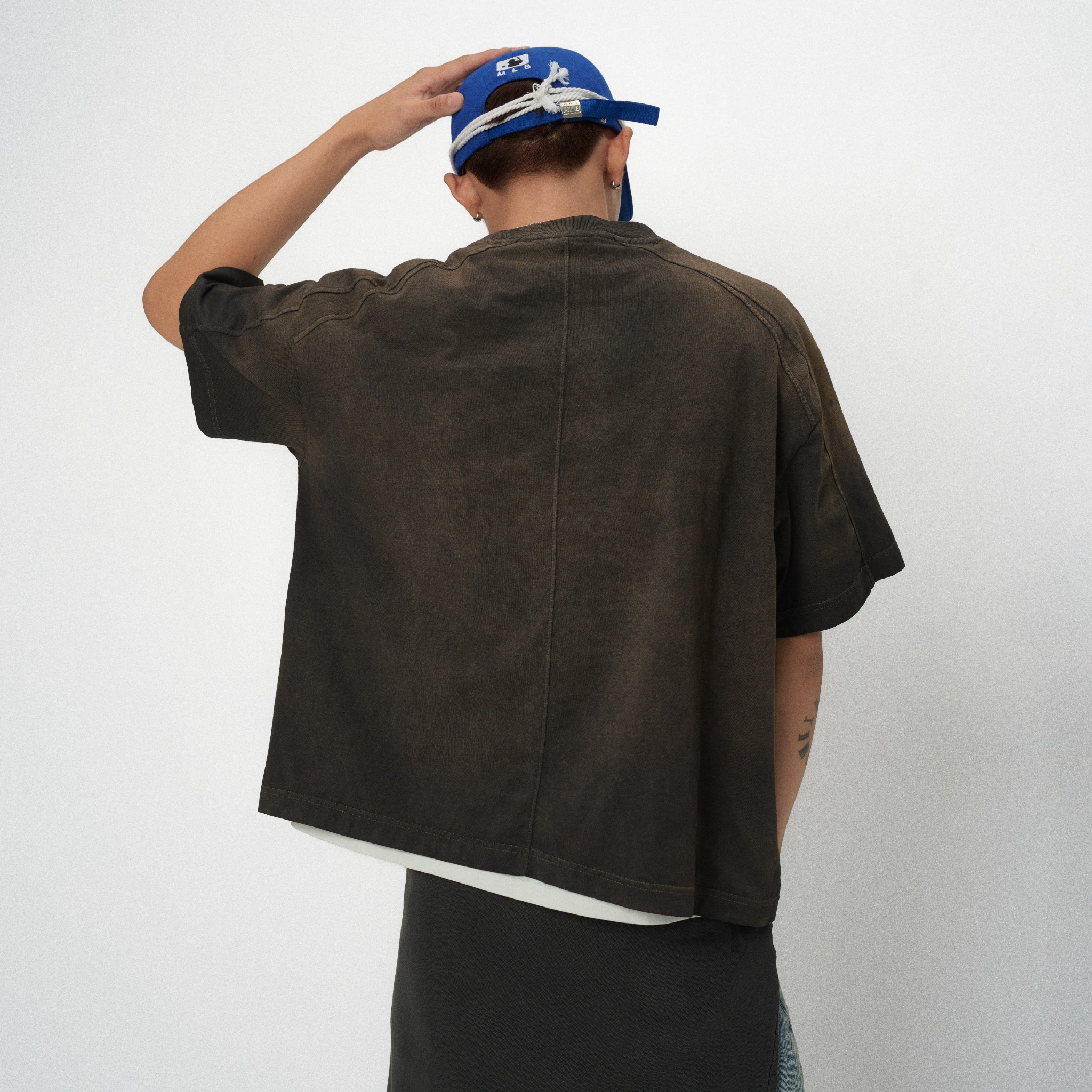 TSW12 - 'INTROVERSE' BOXY VINTAGE TEE - BROWN