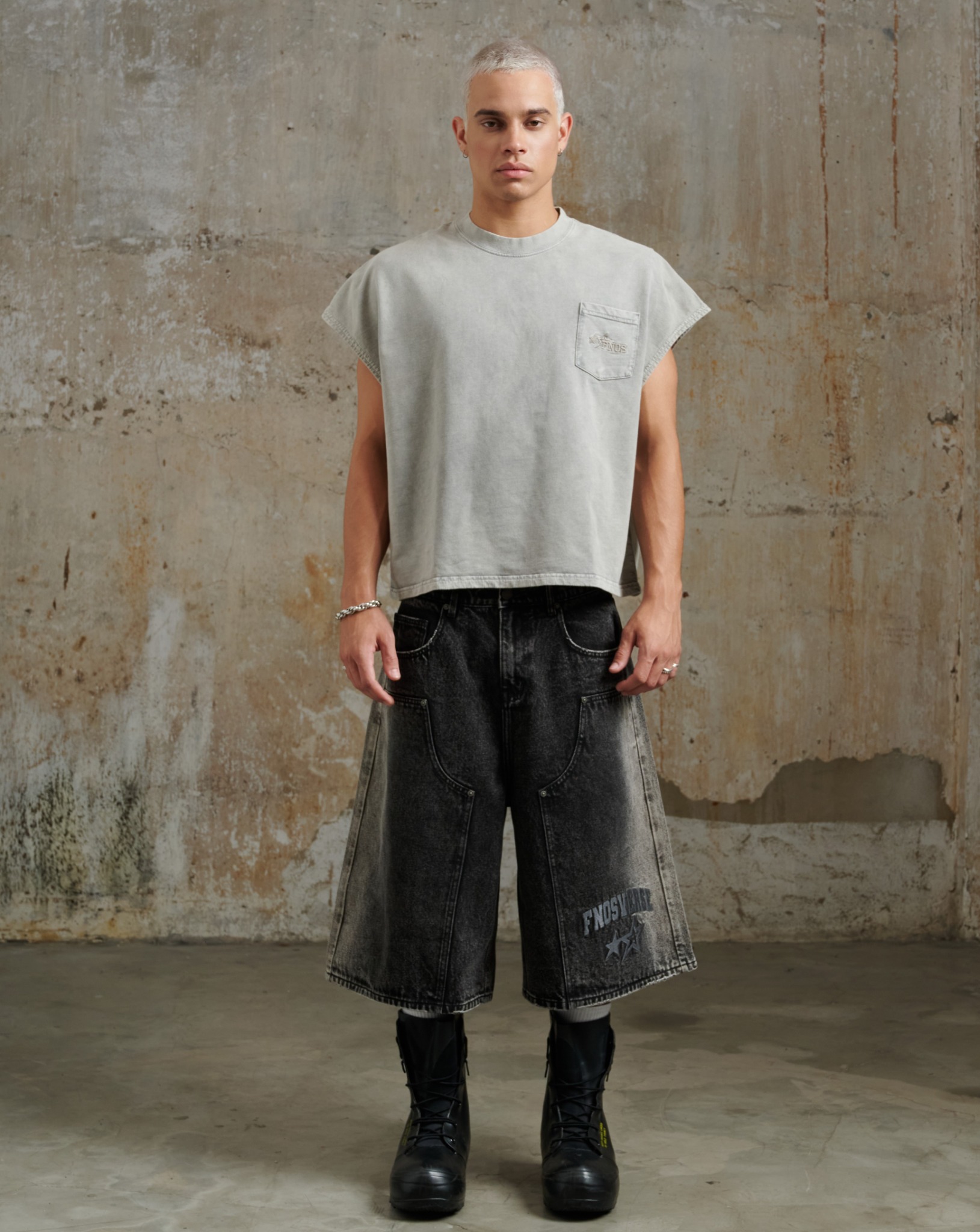 TBC4 -  "FNOS" WASHED BAT CUT T-SHIRT - GREY