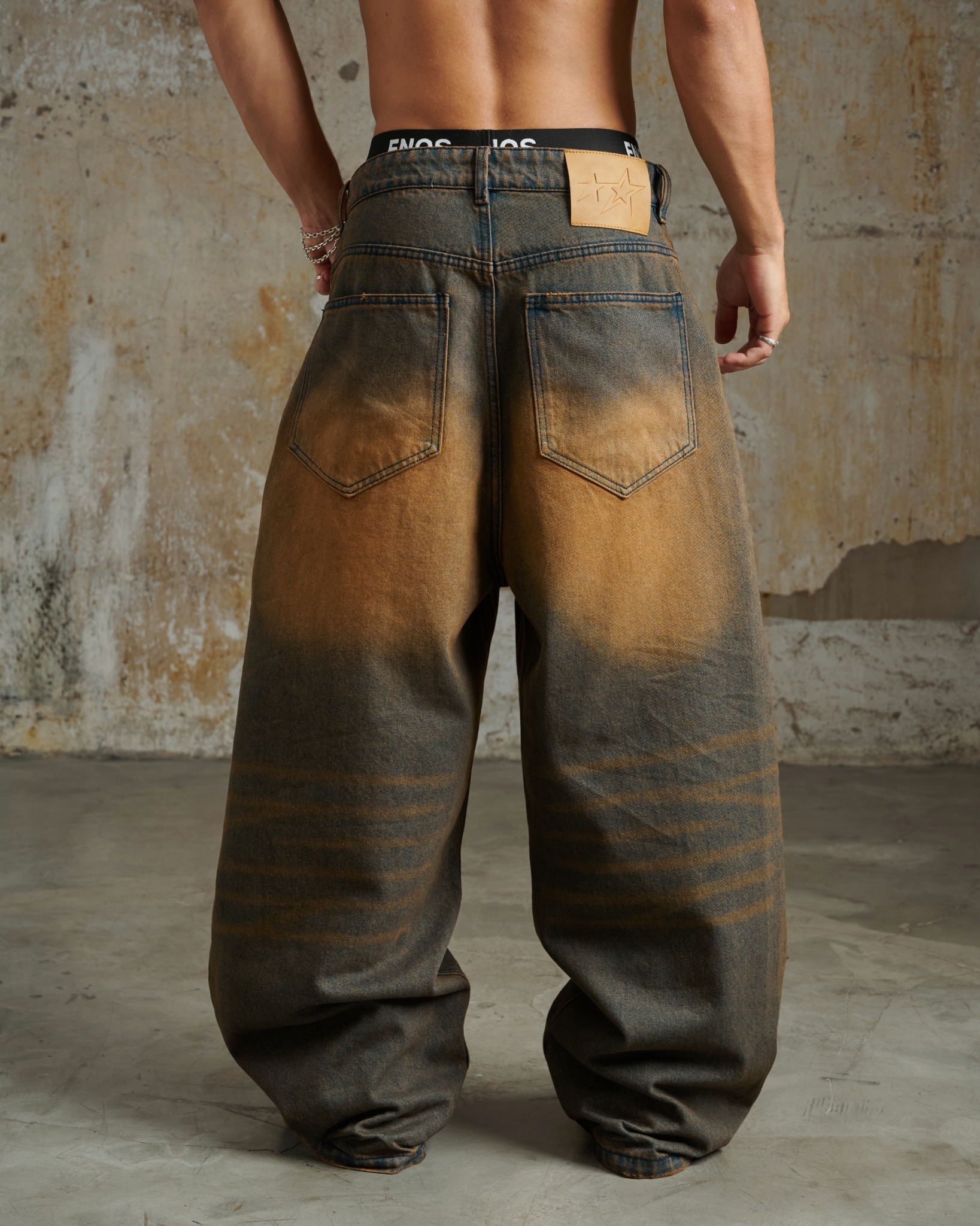 ERG21 - "FNOS" WASHED JEANS - RUSTED BROWN