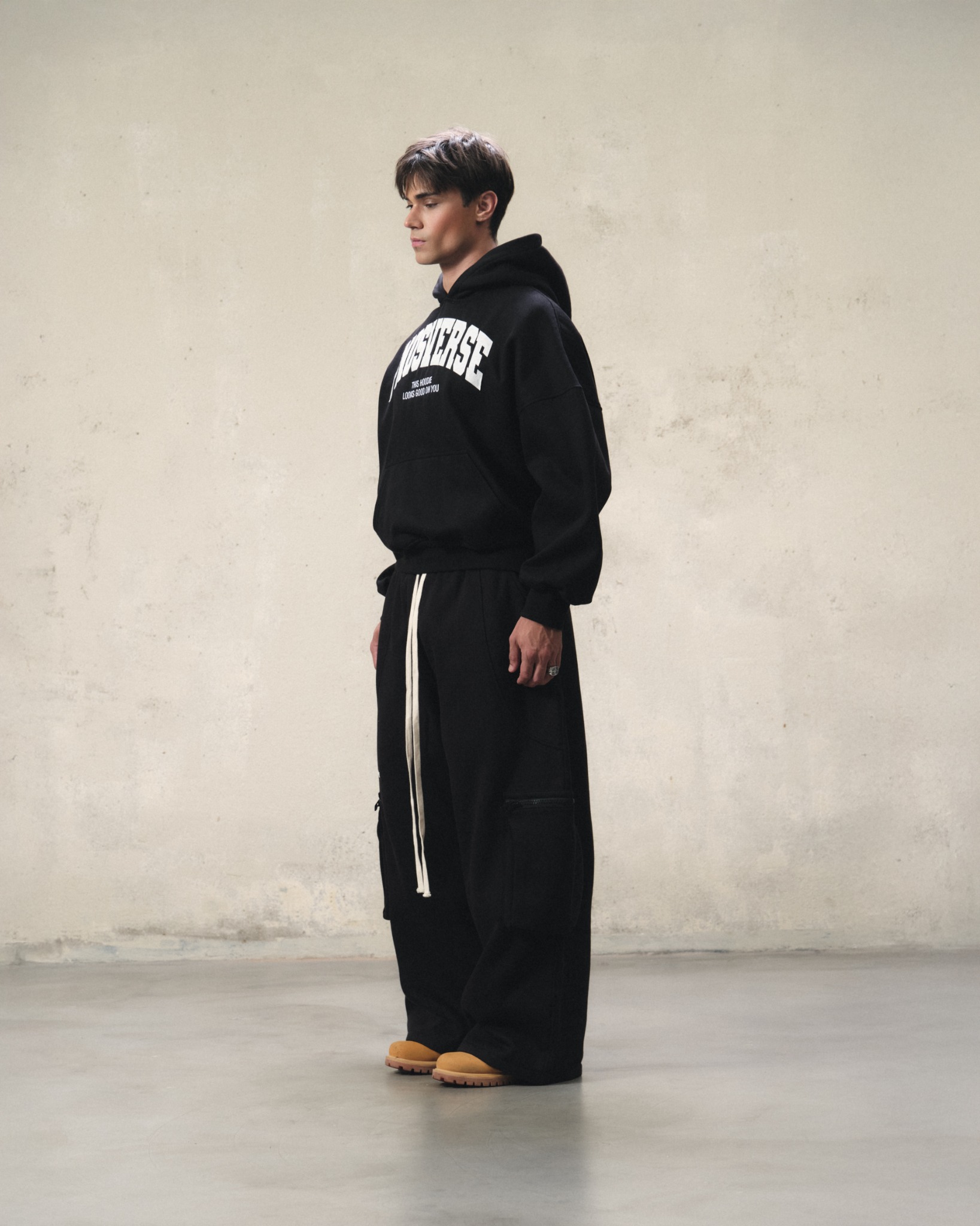 HD16 - "FNOSVERSE" HOODIE - BLACK