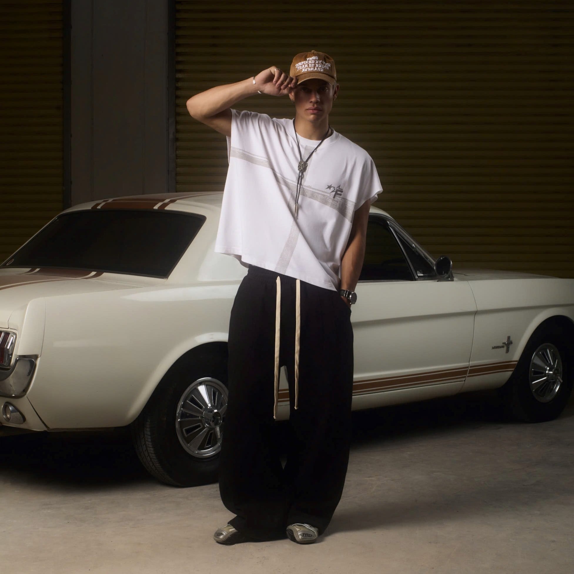 JGN6 - "BALANCE" SWEAT PANTS - BLACK