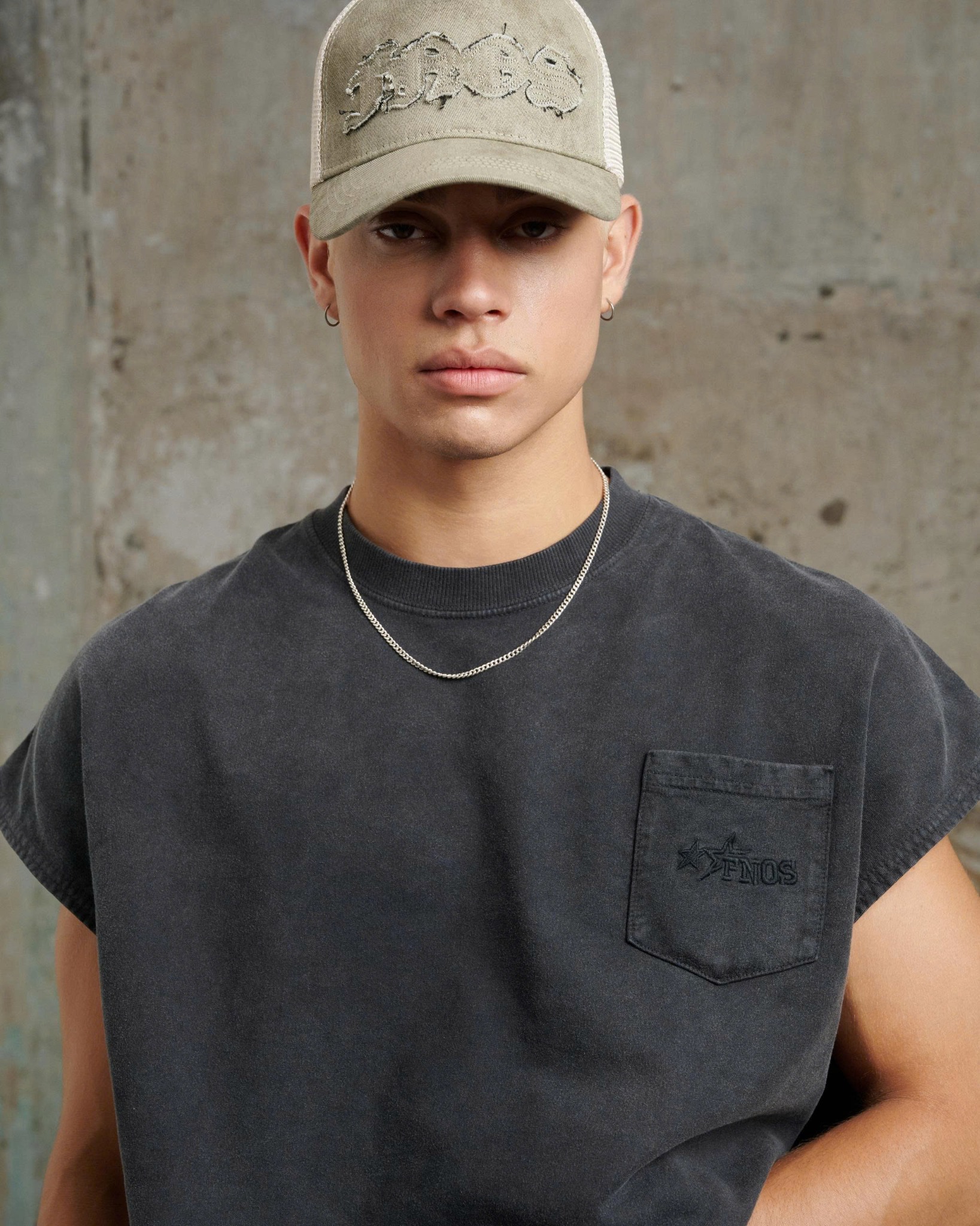 TBC3 - "FNOS" WASHED BAT CUT T-SHIRT - BLACK